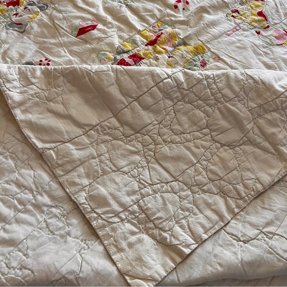 50”x55” Hand QuiltedVintage Baby Quilt. - Picture 7 of 16
